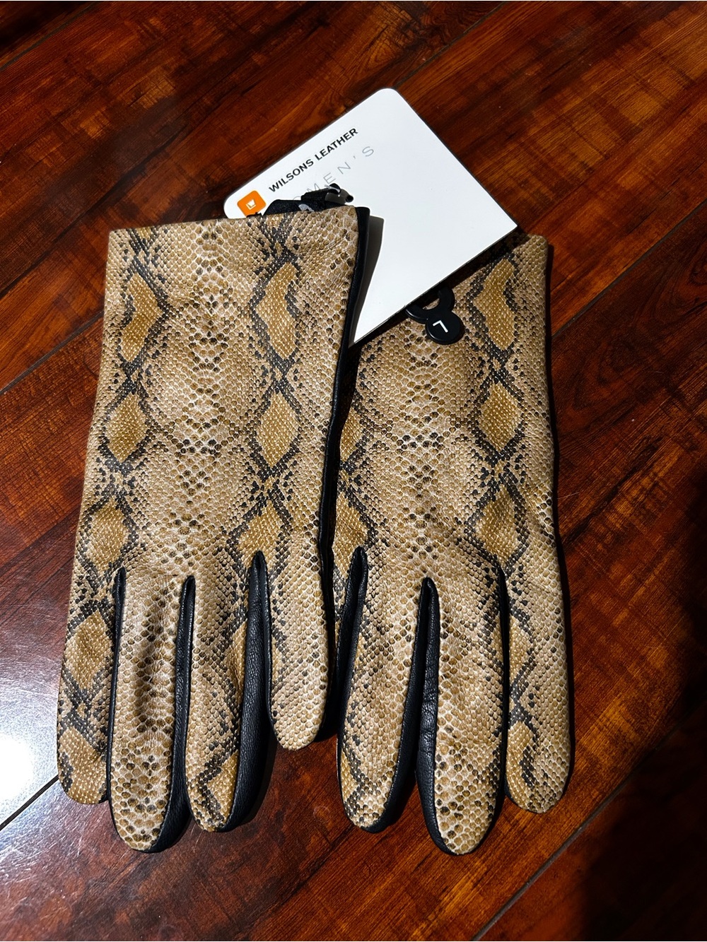 NWT Wilsons Leather Snake-Print Genuine Leather Gloves in Tan and Black Large